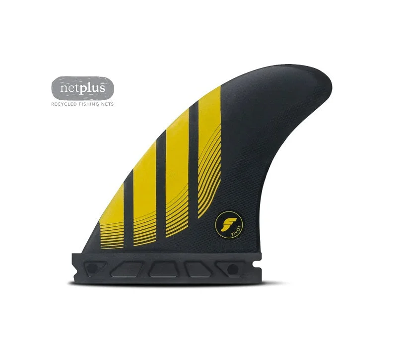 Beach Mat -Futures P4 Alpha Thruster Fin Set