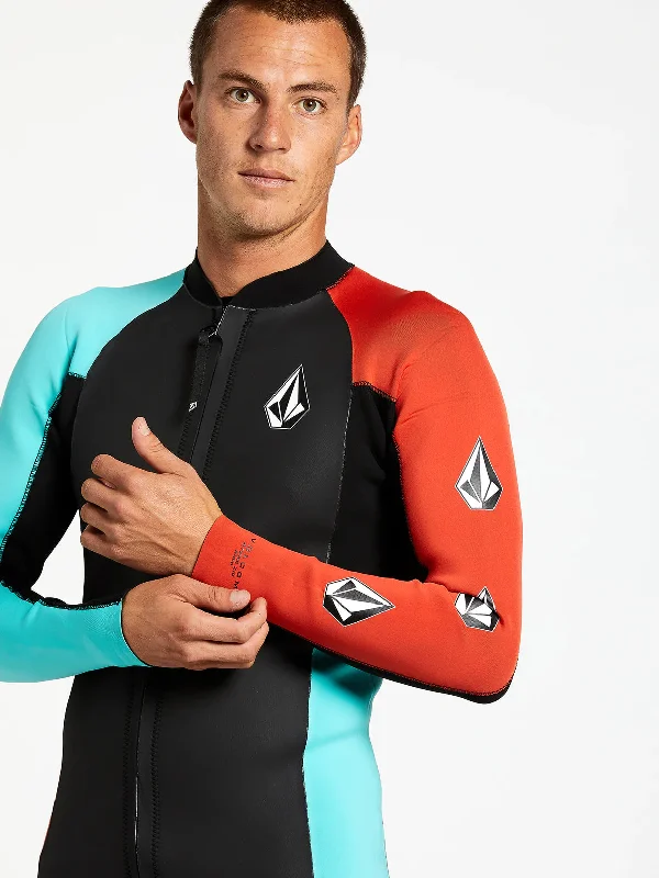 Fish Surfboard -Volcom Stone Zip Wetsuit Top